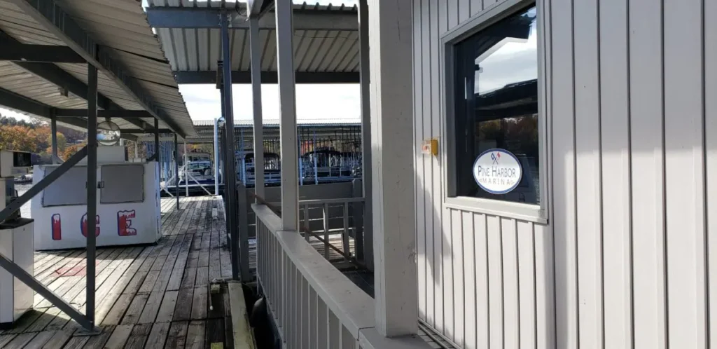 pine harbor marina, a marina with local resturant steve's landing waterfront grill