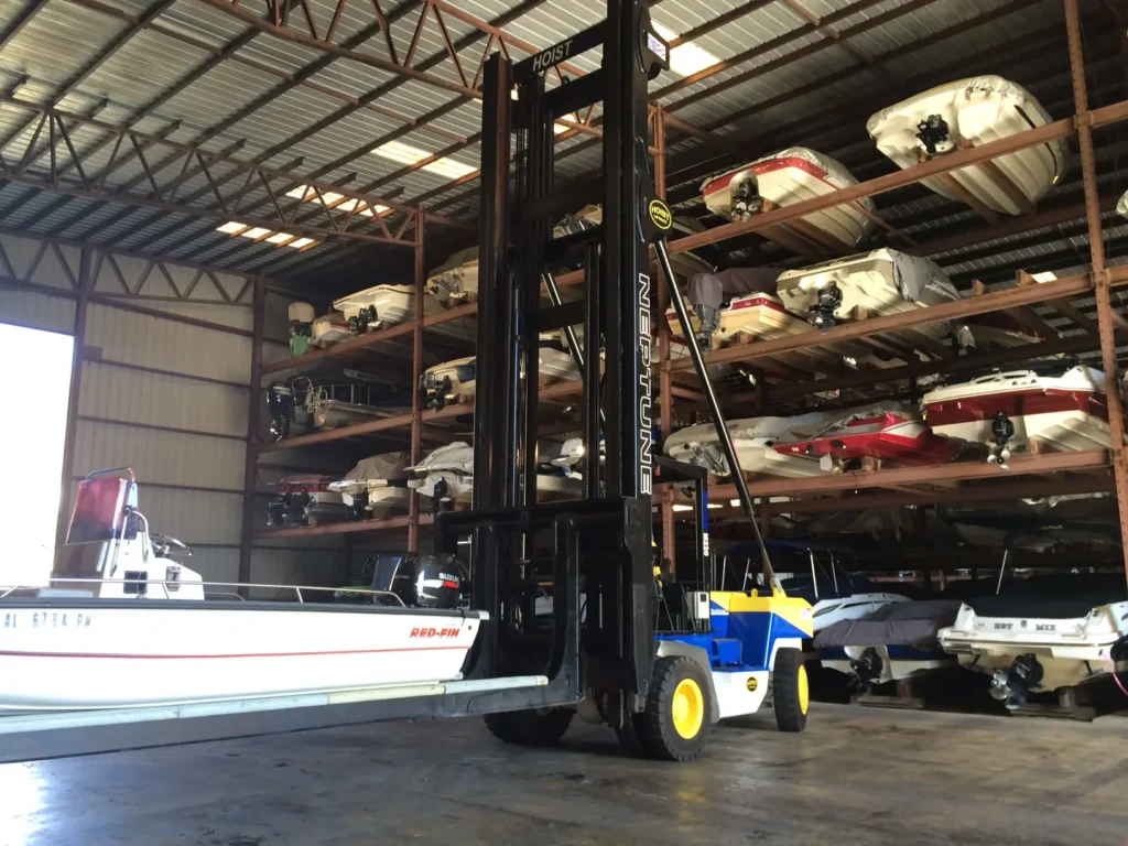 Boat Storage Huntsville AL facility at Sunrise Marina
