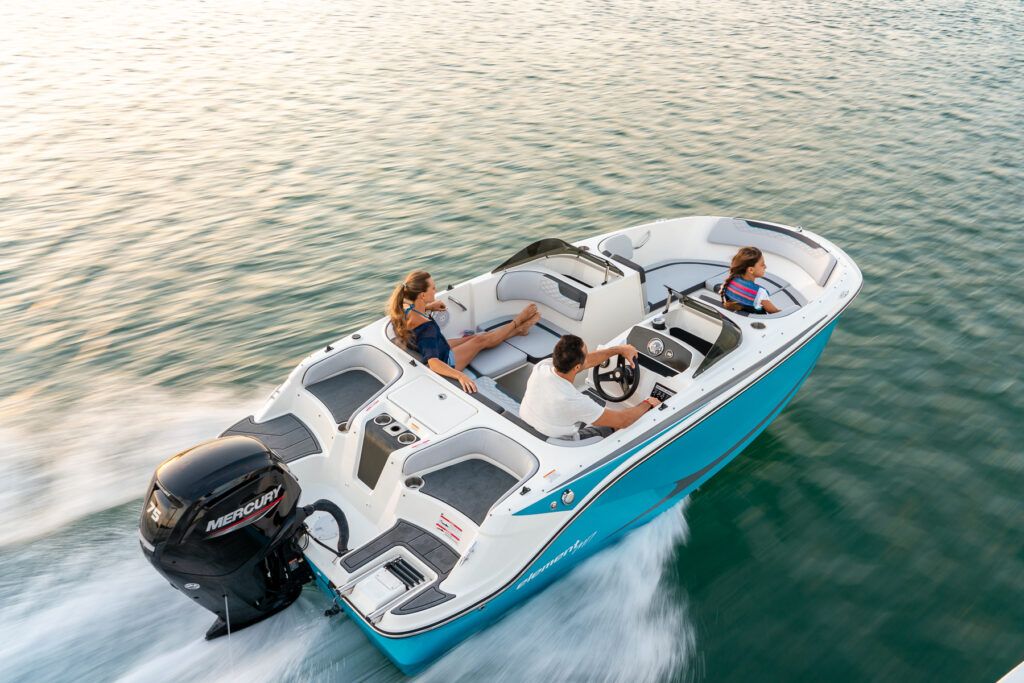 2023 Bayliner M17 3