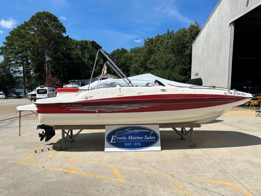 2012 bayliner 217 #1.) profile (2)