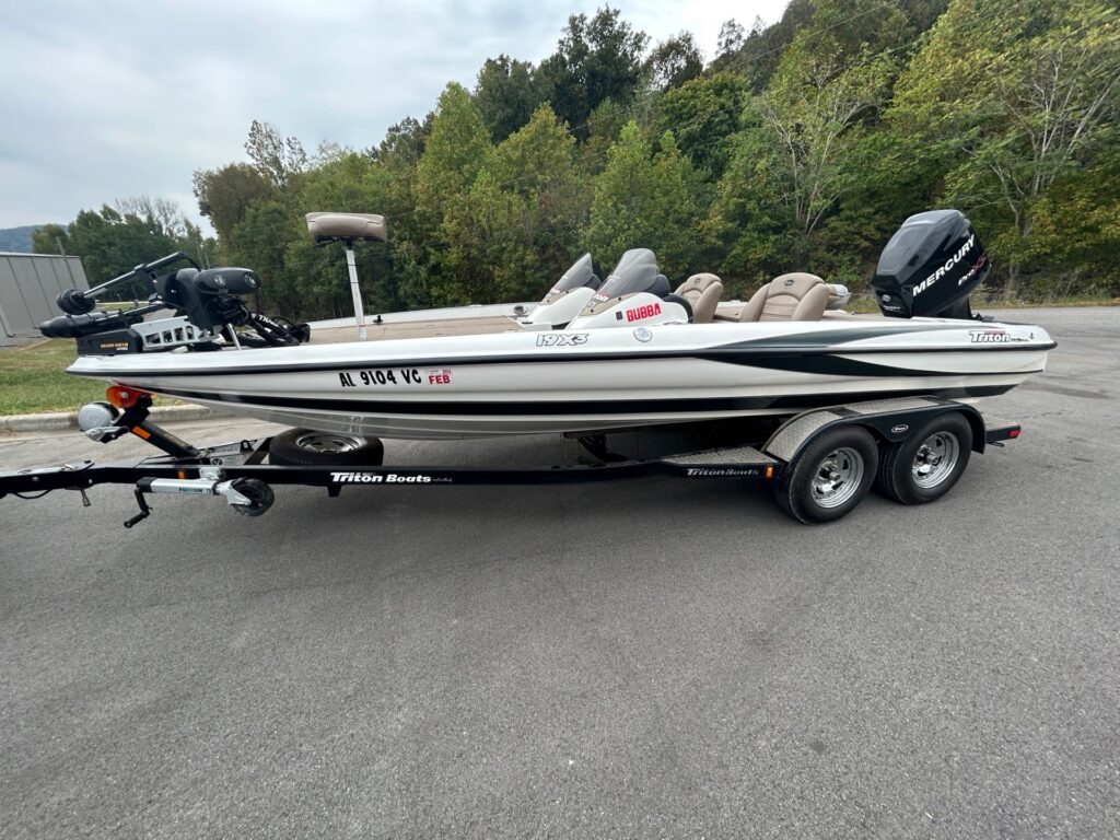 2009 Triton 19X3 01 Port Profile