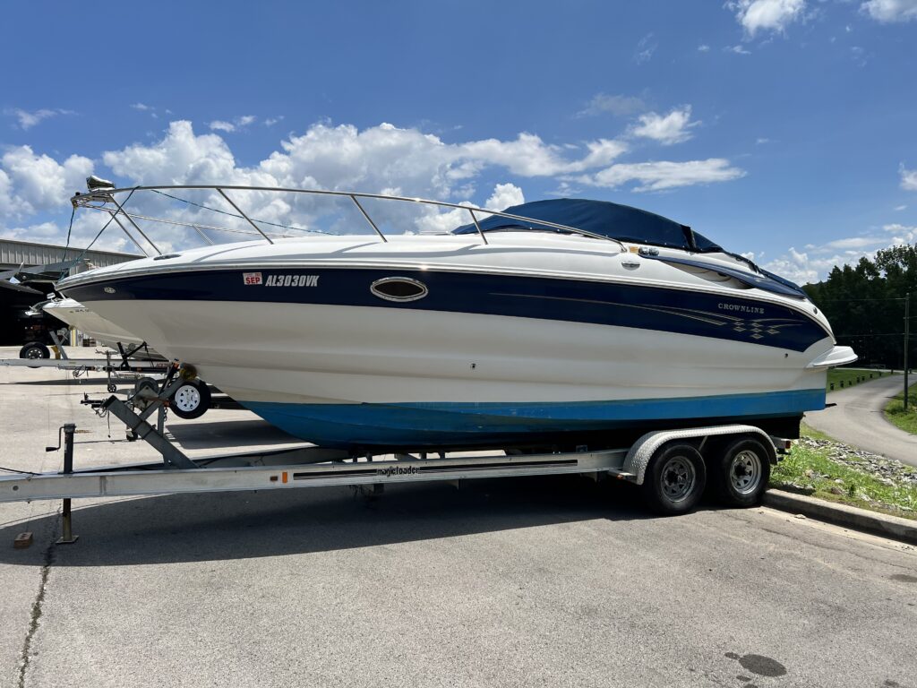 2006 Crownline 250CR 01 profile