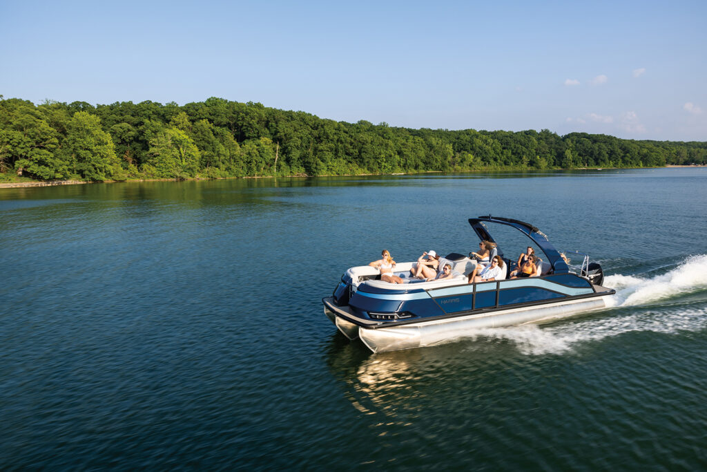 Harris Grand Mariner 270 tritoon