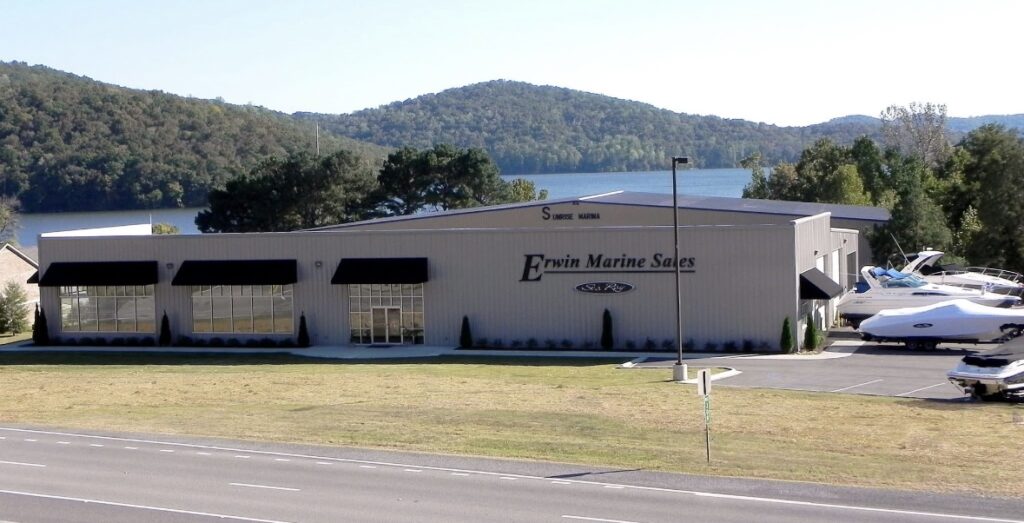 sunrise marina as a guntersville boat dealer