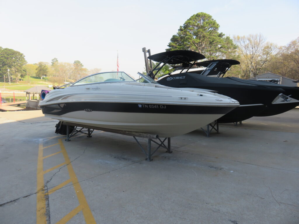 2004 Sea Ray 220SD 1 profile