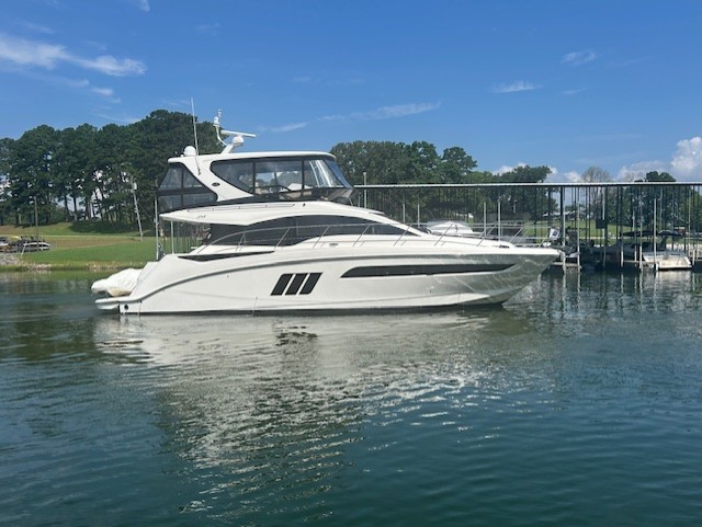 2016 Sea Ray 510FLY 1 Profile