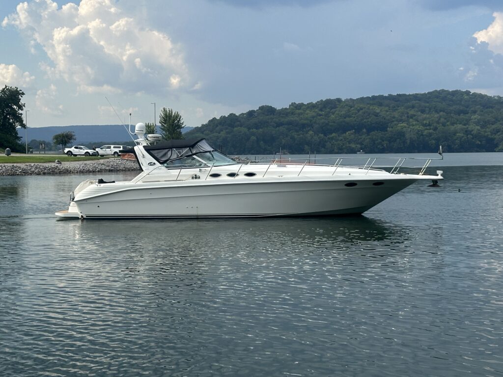1997 Sea Ray 400 EC 1 Profile