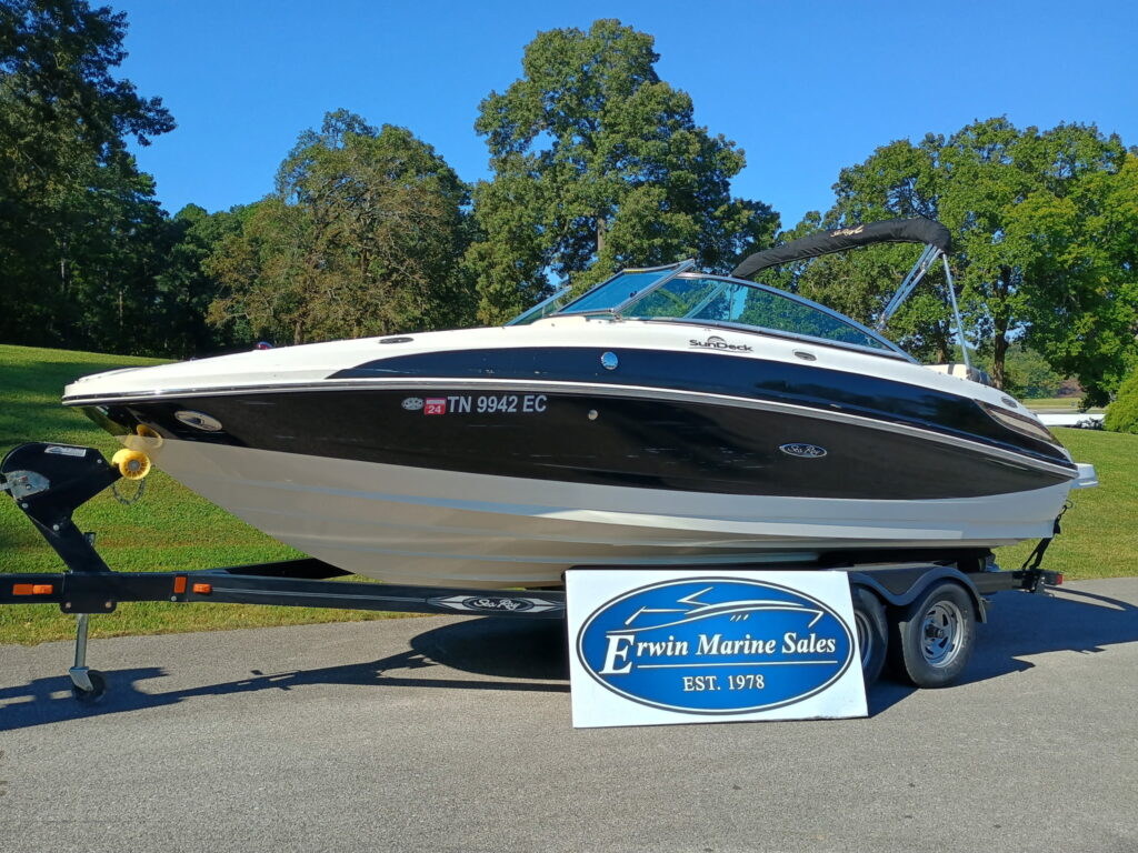 2012 Sea Ray 220SD 1 Profile1